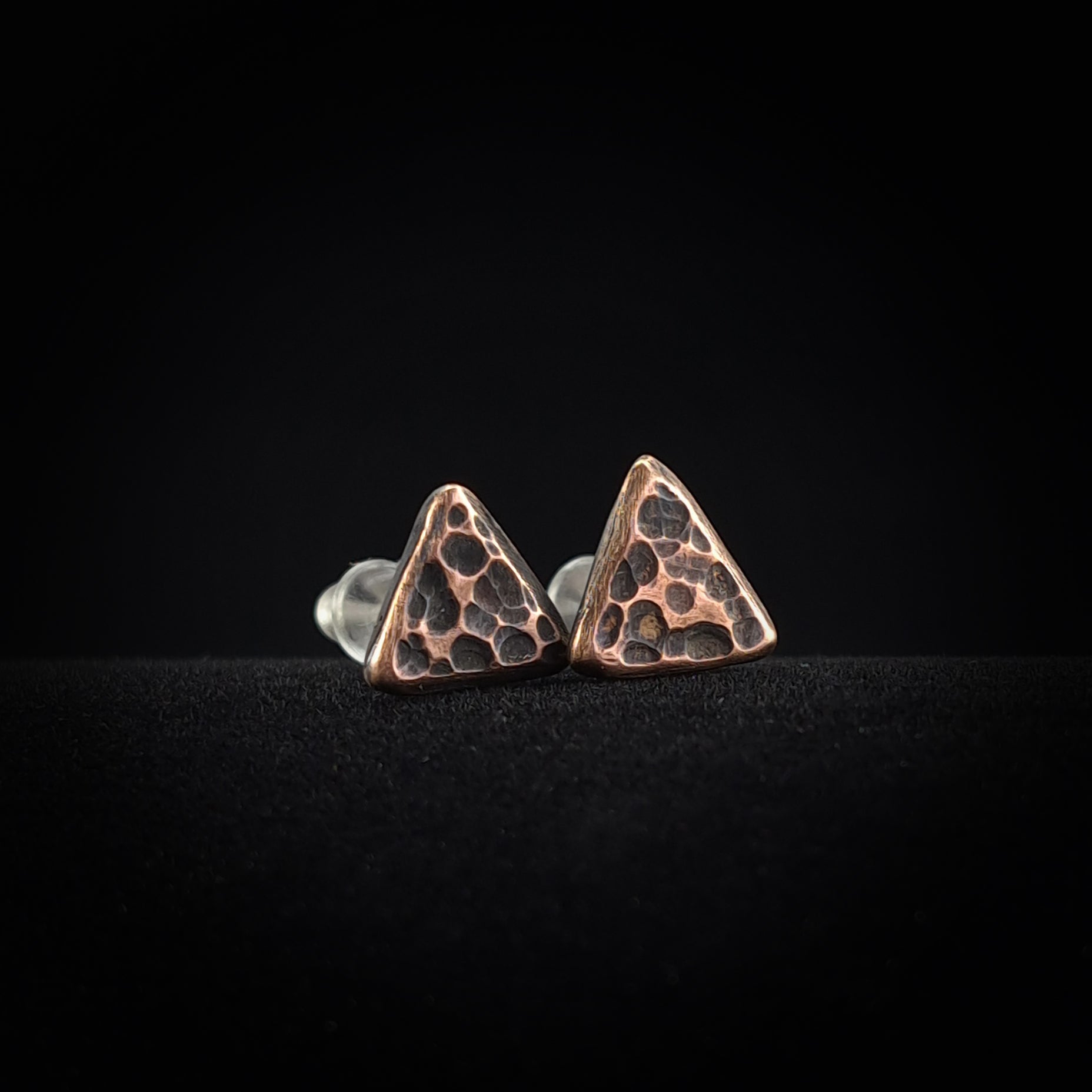 Hammered Copper Triangle Stud Earrings — 925 Sterling Silver Posts