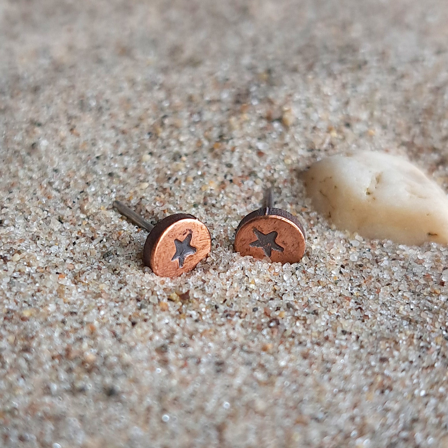Star-Stamped Copper Circle Stud Earrings — 925 Sterling Silver Posts