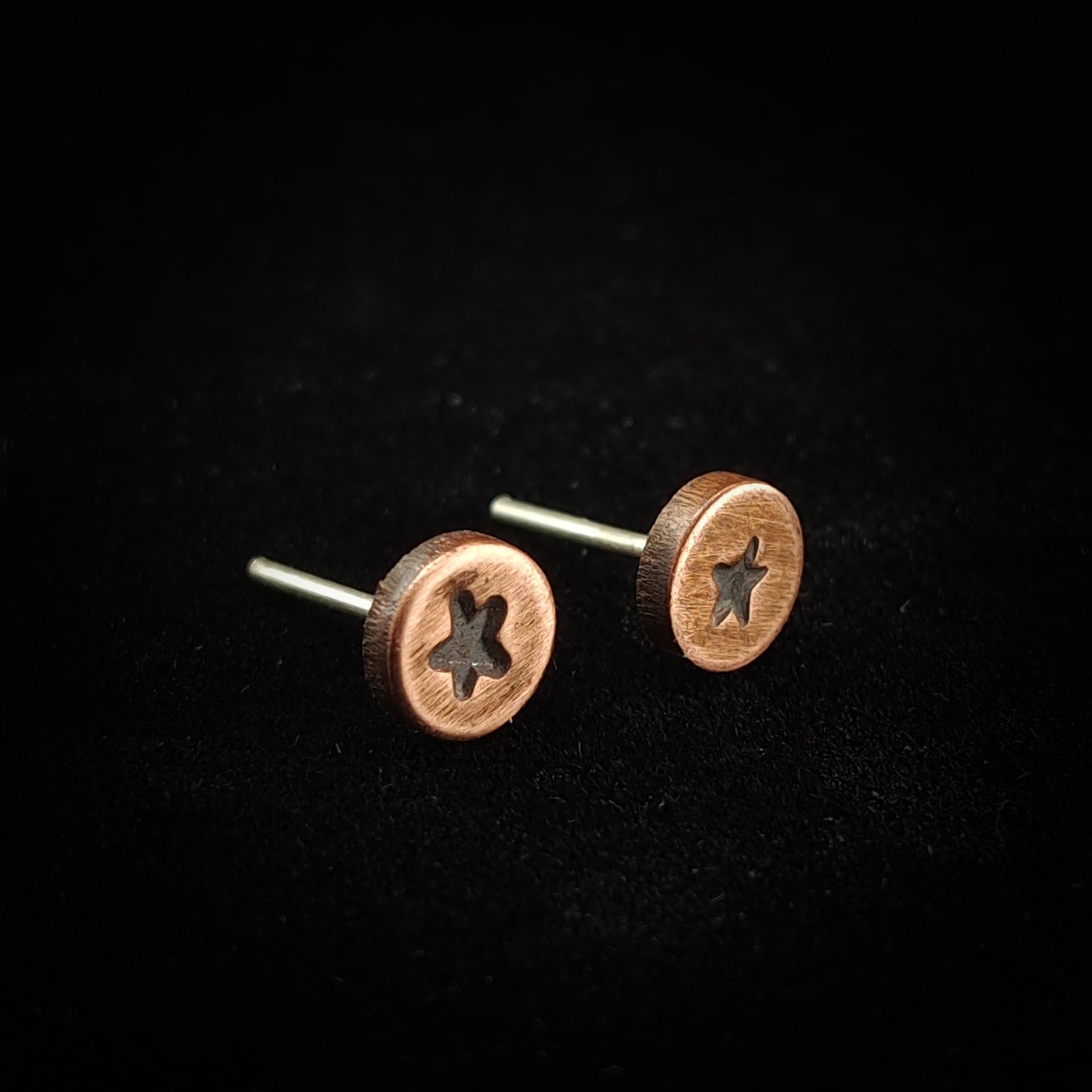 Star-Stamped Copper Circle Stud Earrings — 925 Sterling Silver Posts