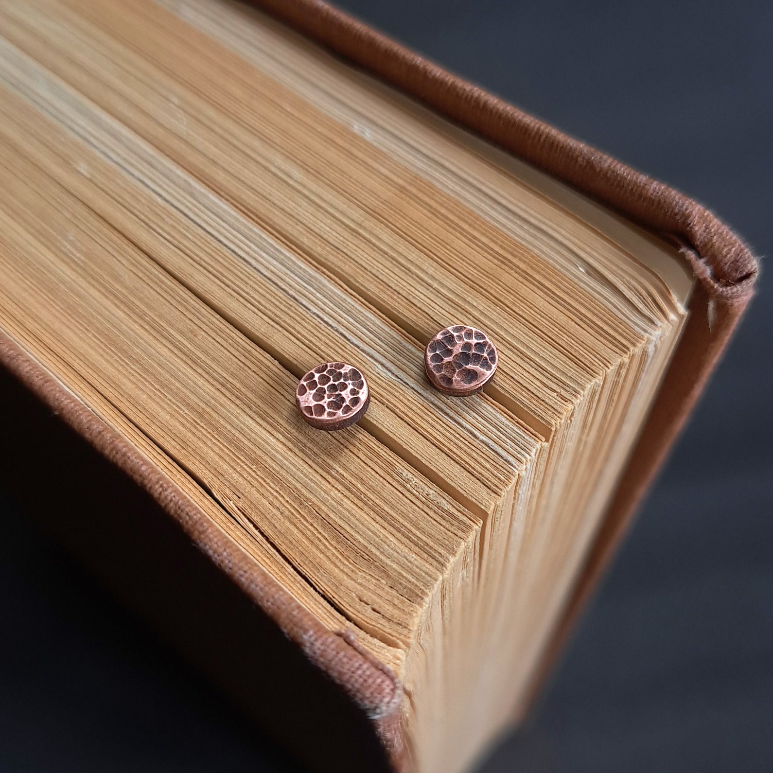 Hammered Copper Circle Stud Earrings — 925 Sterling Silver Posts